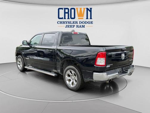 Diamond Black Crystal Pearlcoat 2022 RAM 1500 Big Horn/Lone Star