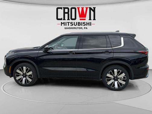 Labrador Black Pearl 2026 Mitsubishi Outlander SEL S-AWC