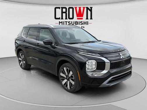 Labrador Black Pearl 2026 Mitsubishi Outlander SEL S-AWC