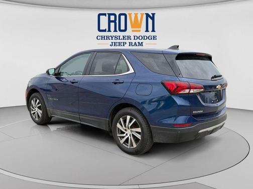 Blue Glow Metallic 2023 Chevrolet Equinox 1LT