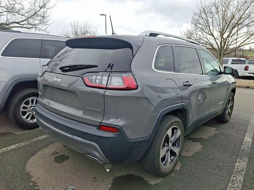 Sting-Gray Clearcoat 2021 Jeep Cherokee Limited
