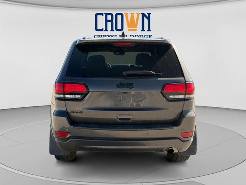 Granite Crystal Metallic Clearcoat 2020 Jeep Grand Cherokee Altitude