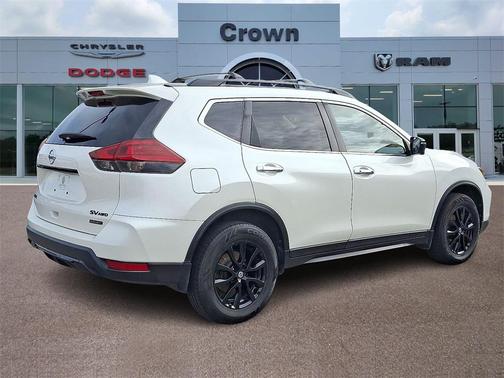 2018 Nissan Rogue SV