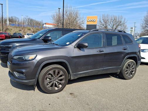 Granite Crystal Metallic Clearcoat 2021 Jeep Cherokee Latitude Lux