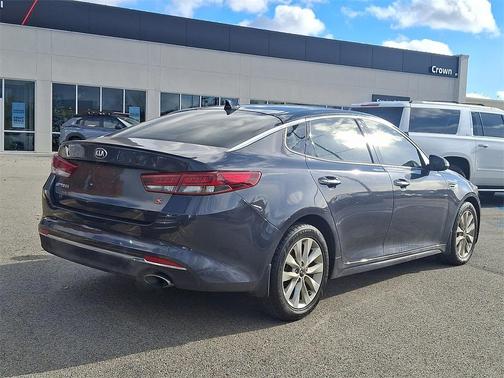 2018 Kia Optima S