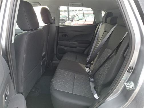 2026 Mitsubishi Outlander Sport 2.0 LE