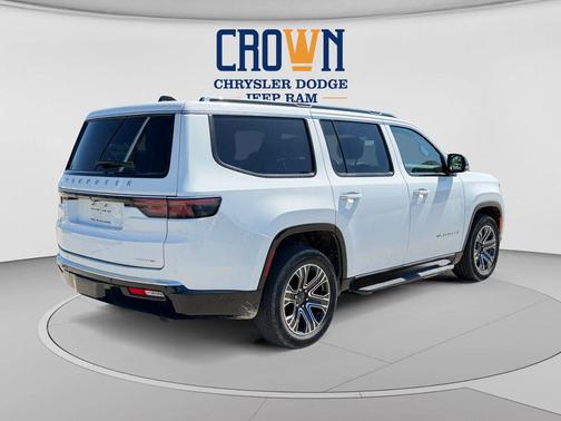 Bright White Clearcoat 2024 Jeep Wagoneer Series II 4x4