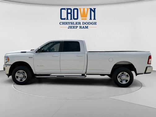 Bright White Clearcoat 2021 RAM 2500 Big Horn Crew Cab 4x4 8' Box