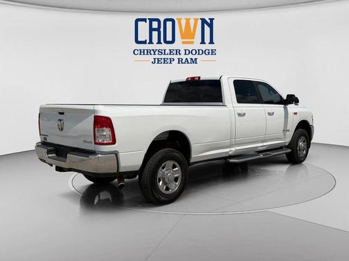 Bright White Clearcoat 2021 RAM 2500 Big Horn Crew Cab 4x4 8' Box