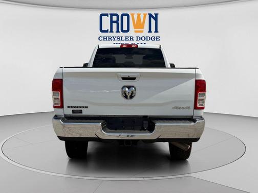 Bright White Clearcoat 2021 RAM 2500 Big Horn Crew Cab 4x4 8' Box