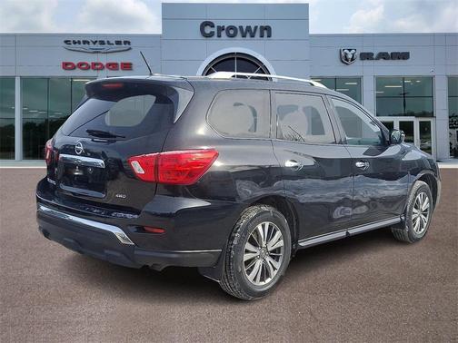 2018 Nissan Pathfinder S