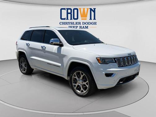 Bright White Clearcoat 2021 Jeep Grand Cherokee Overland