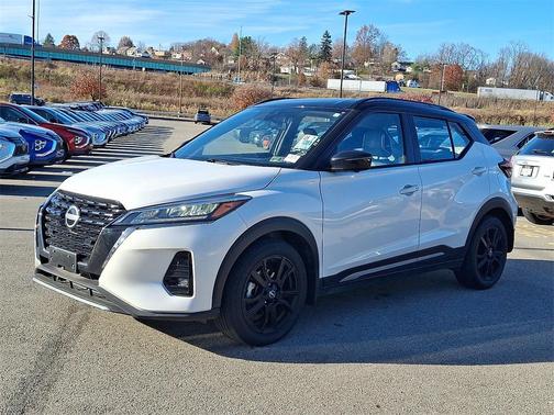 2024 Nissan Kicks SR