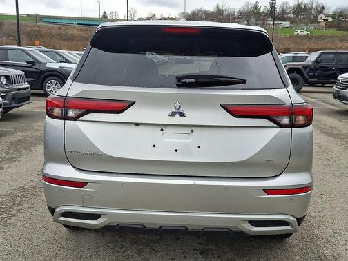 2024 Mitsubishi Outlander SE 2.5 2WD