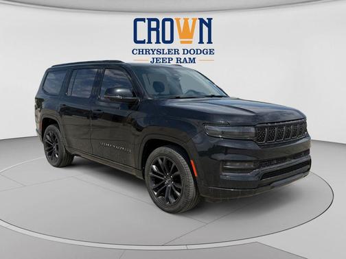 Diamond Black Crystal Pearlcoat 2023 Jeep Grand Wagoneer Obsidian 4x4