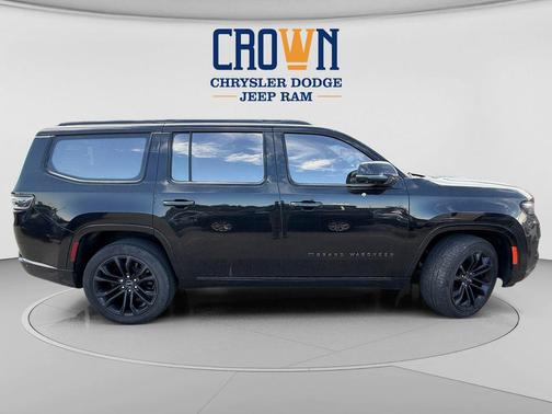 Diamond Black Crystal Pearlcoat 2023 Jeep Grand Wagoneer Obsidian 4x4