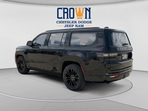 Diamond Black Crystal Pearlcoat 2023 Jeep Grand Wagoneer Obsidian 4x4