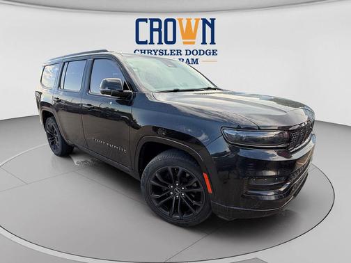 Diamond Black Crystal Pearlcoat 2023 Jeep Grand Wagoneer Obsidian 4x4