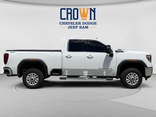Summit White 2022 GMC Sierra 2500 SLE