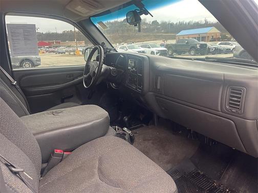 2003 Chevrolet Silverado 1500 Base