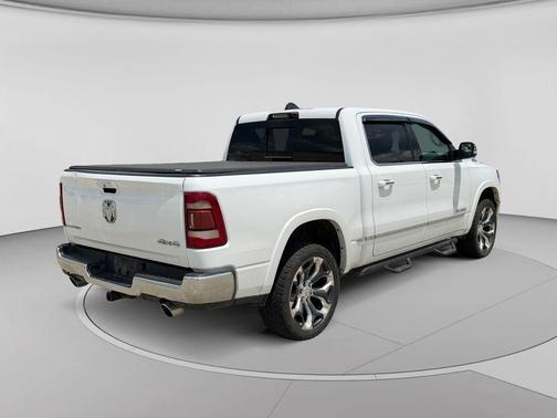 Bright White Clearcoat 2021 RAM 1500 Limited