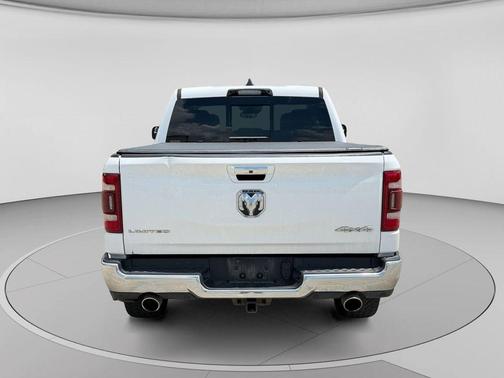 Bright White Clearcoat 2021 RAM 1500 Limited