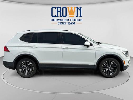 Pure White 2018 Volkswagen Tiguan 2.0T SEL