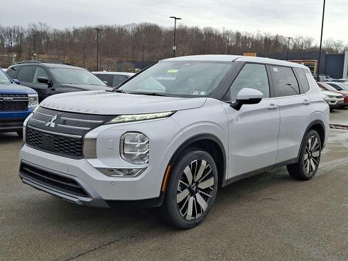 White Diamond 2026 Mitsubishi Outlander SE 1.5T S-AWC