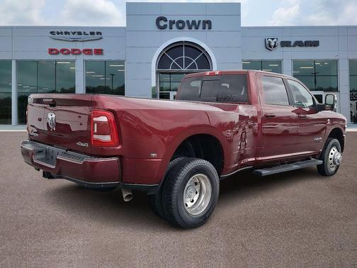 2024 RAM 3500 Laramie Crew Cab 4x4 8' Box