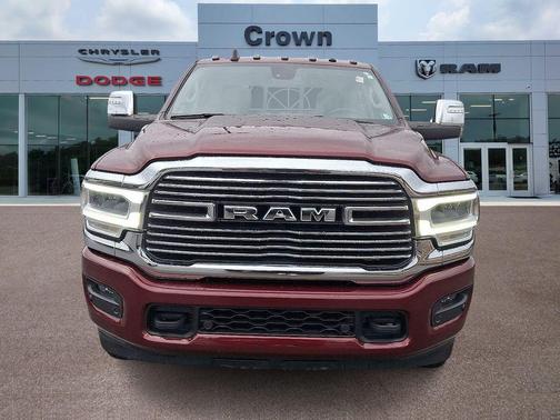 2024 RAM 3500 Laramie Crew Cab 4x4 8' Box