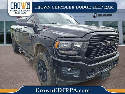 Diamond Black Crystal Pearlcoat 2019 RAM 3500 Big Horn Crew Cab 4x4 6'4' Box