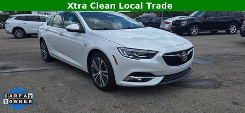 2018 Buick Regal Sportback Essence