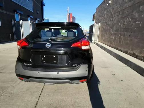 2020 Nissan Kicks SR