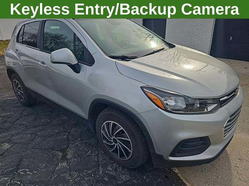 Silver 2017 Chevrolet Trax LS
