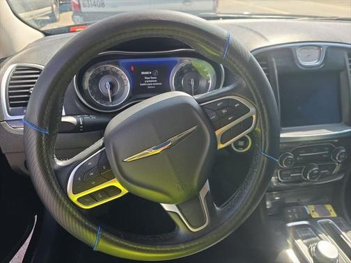 2021 Chrysler 300 Touring