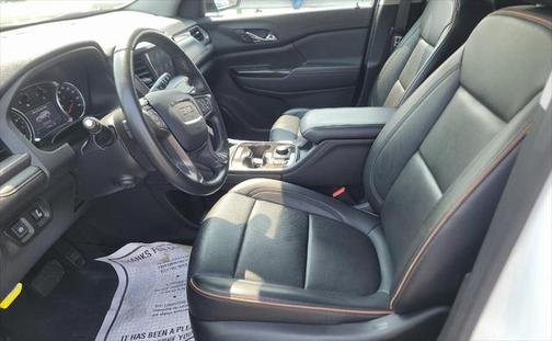 2022 GMC Acadia AWD AT4