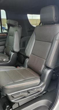 2023 Chevrolet Suburban 4WD High Country