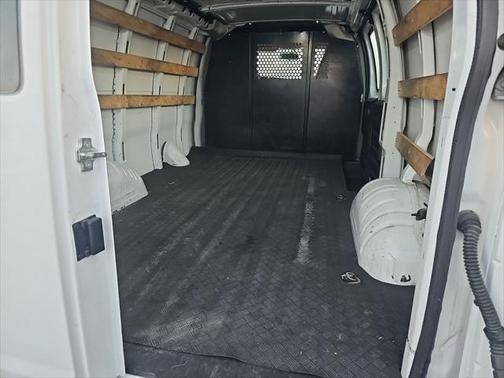 2023 GMC Savana 2500 Work Van