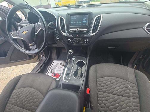 Gray 2018 Chevrolet Equinox LT