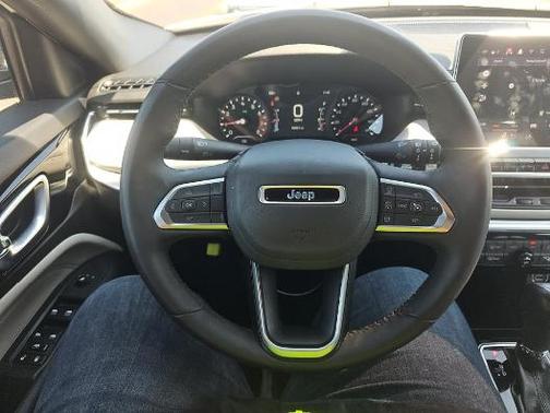 White 2025 Jeep Compass Limited