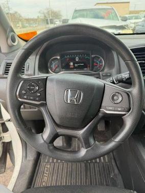 White 2019 Honda Pilot EX