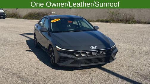 2025 Hyundai ELANTRA Limited