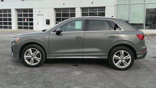 2021 Audi Q3 45 S line Premium