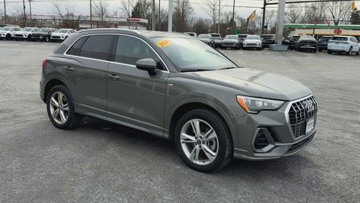 2021 Audi Q3 45 S line Premium