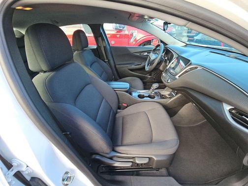 White 2023 Chevrolet Malibu FWD 1LT