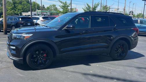 Black 2020 Ford Explorer ST