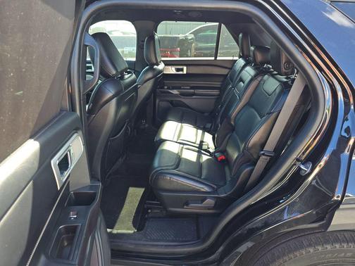 Black 2020 Ford Explorer ST