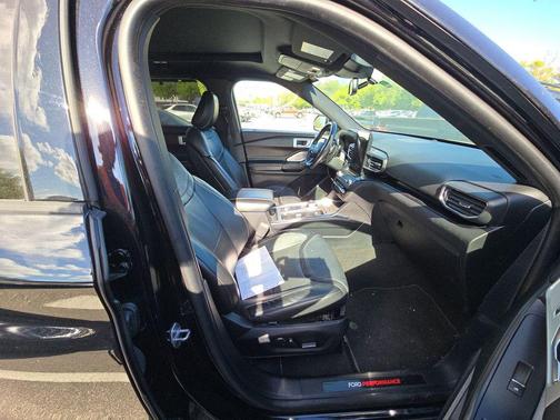 Black 2020 Ford Explorer ST