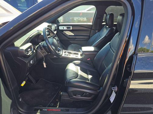Black 2020 Ford Explorer ST