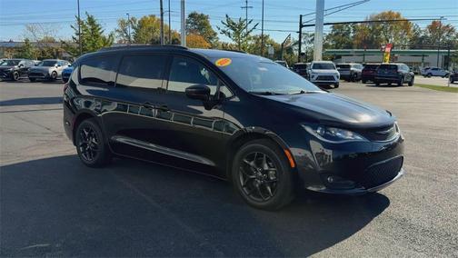 2020 Chrysler Pacifica Touring-L Plus